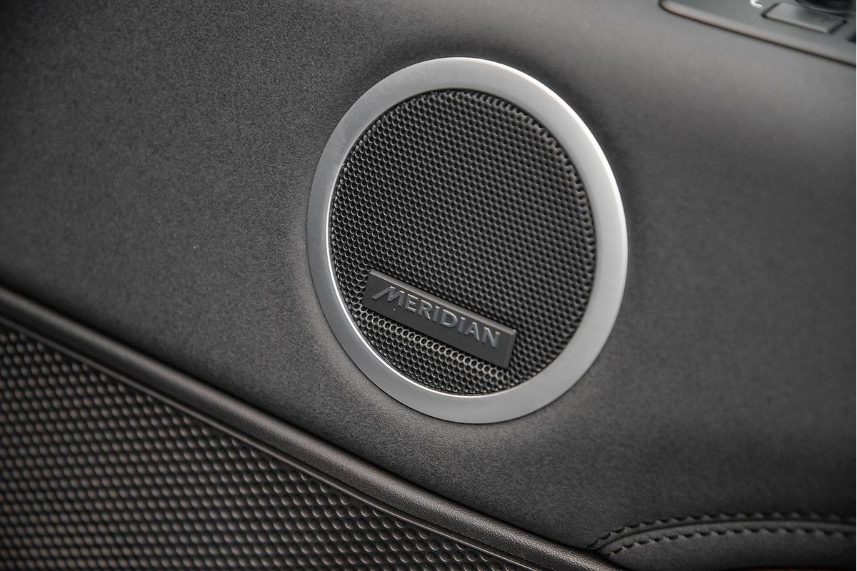 2018 Land Rover Discovery SD4 HSE Series 5