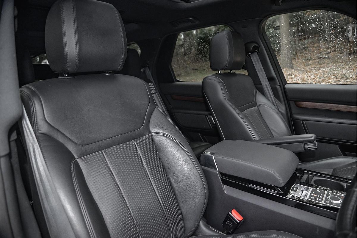 2018 Land Rover Discovery SD4 HSE Series 5