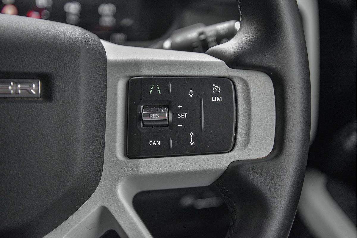 2024 Land Rover Defender 110 P400 X-Dynamic SE L663
