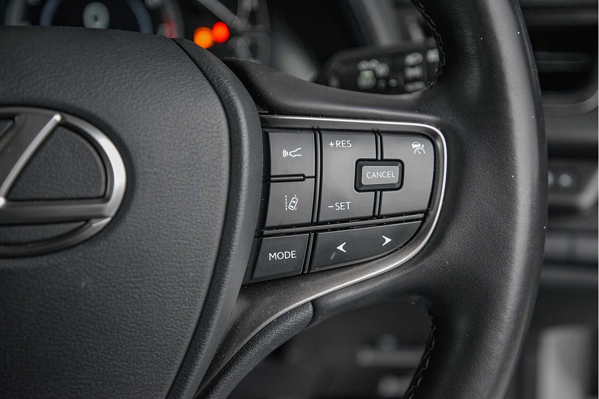 2022 Lexus UX UX200 Luxury MZAA10R