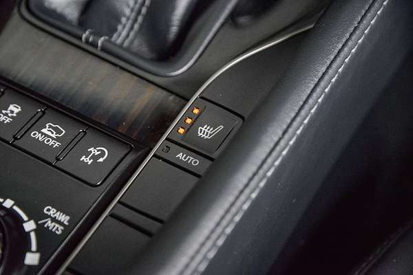 2021 Lexus LX LX450d VDJ201R