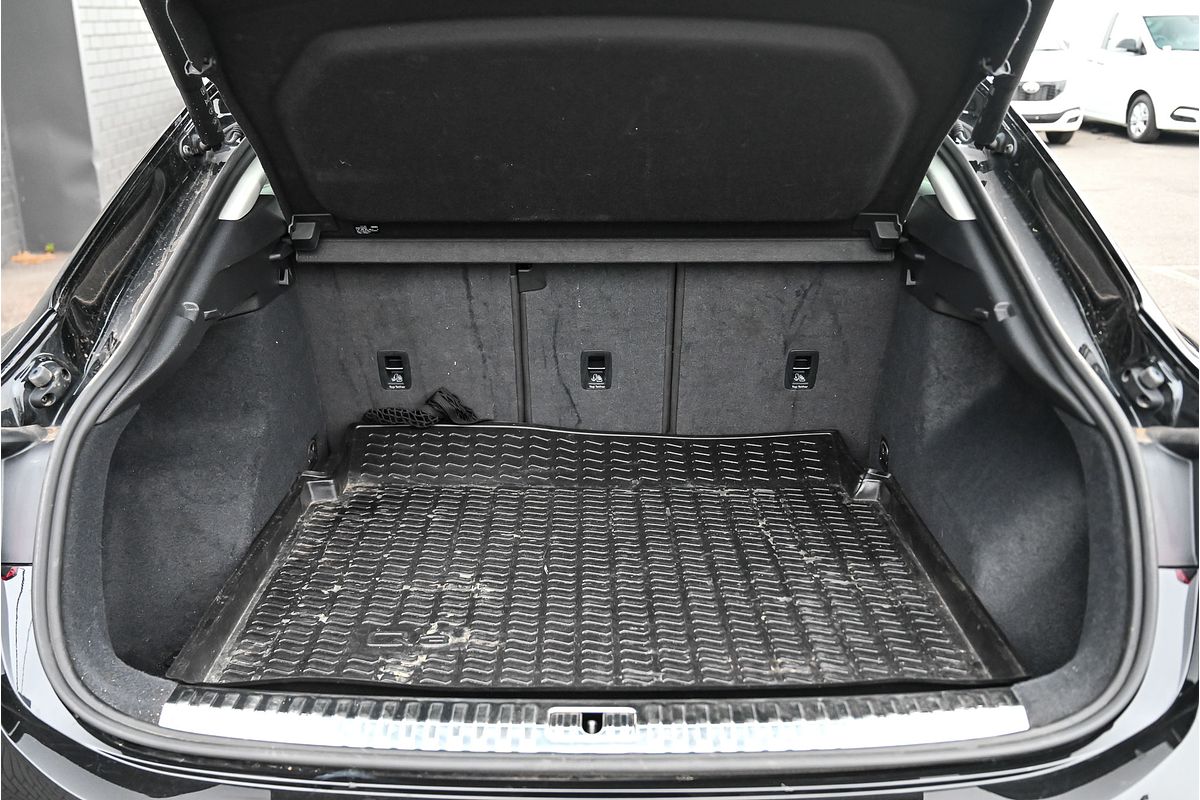 2022 Audi Q3 35 TFSI S line F3
