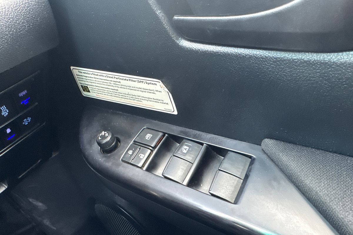 2021 Toyota Hilux SR GUN126R 4X4