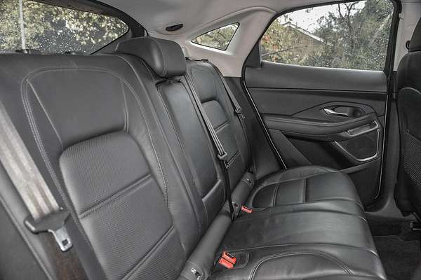 2018 Jaguar E-PACE D240 SE X540