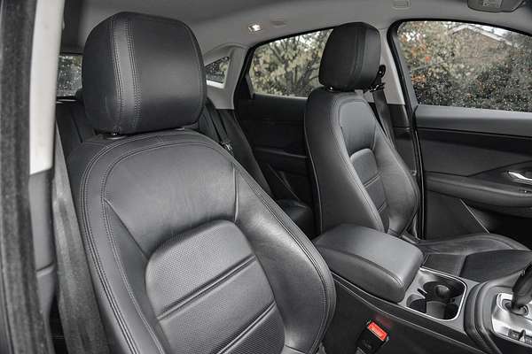 2018 Jaguar E-PACE D240 SE X540