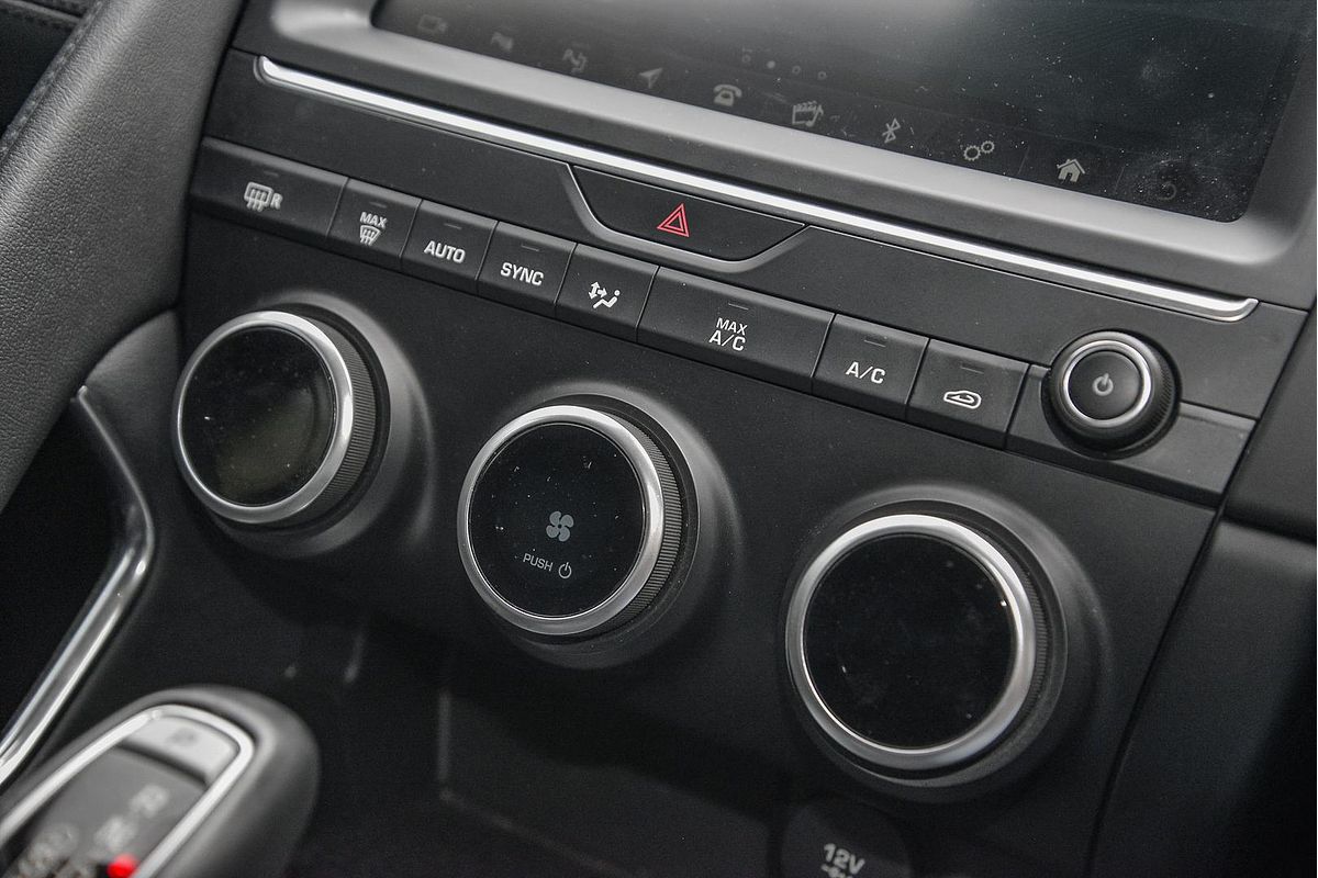 2018 Jaguar E-PACE D240 SE X540