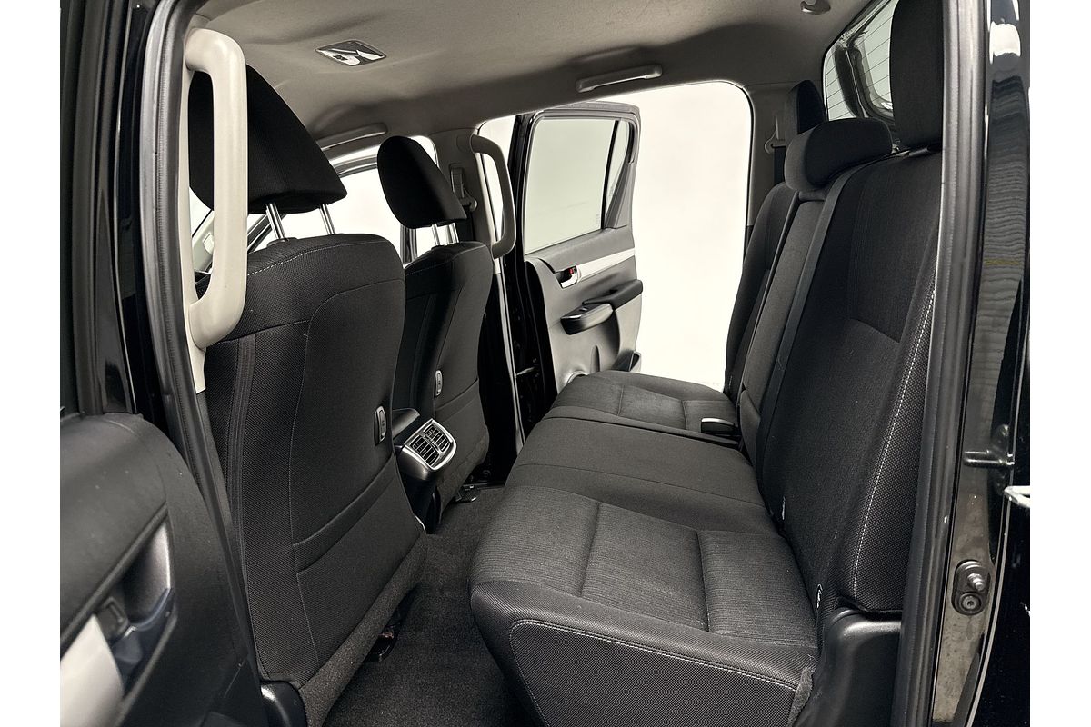 2020 Toyota Hilux SR5 GUN126R 4X4