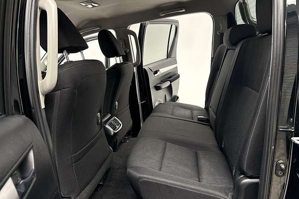 2020 Toyota Hilux SR5 GUN126R 4X4