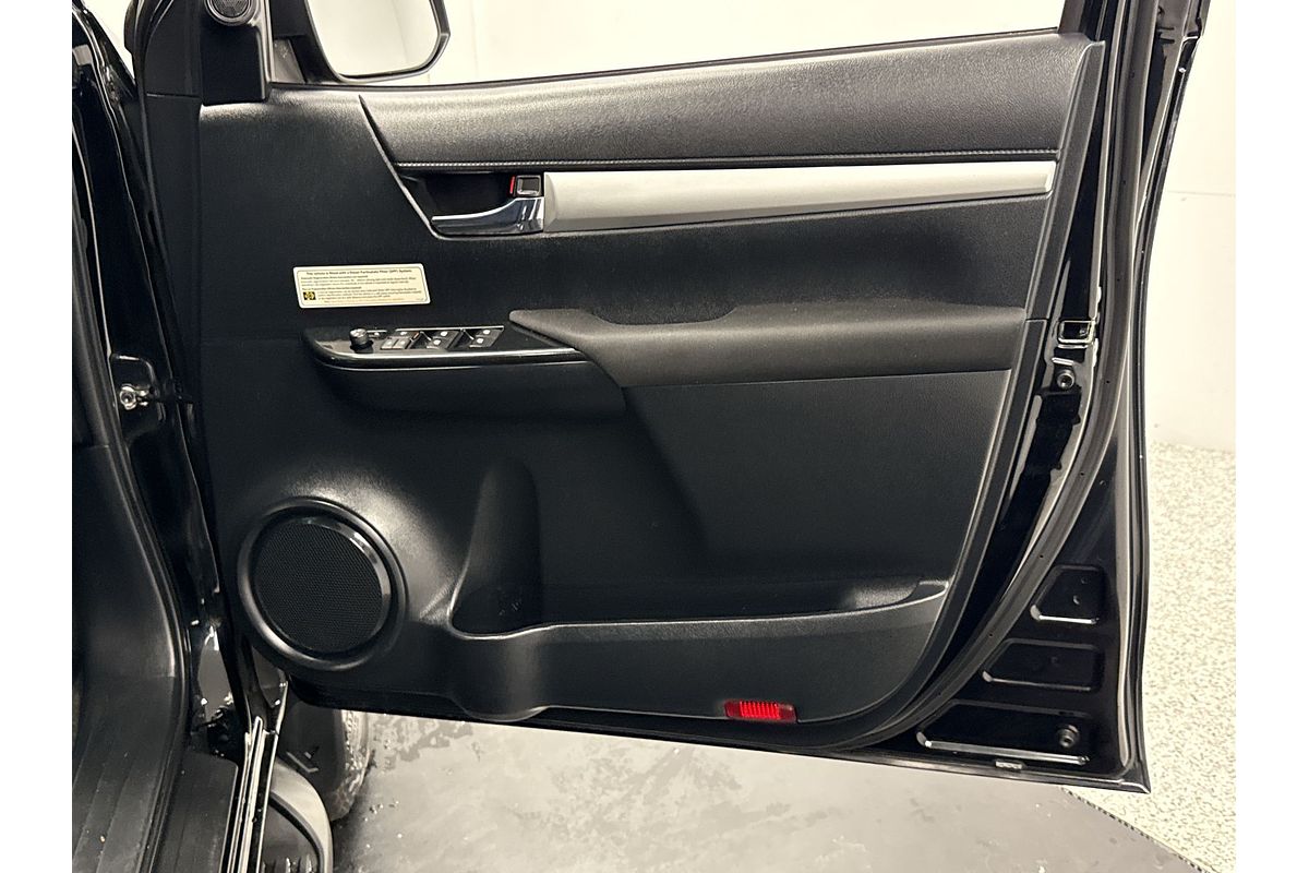 2020 Toyota Hilux SR5 GUN126R 4X4