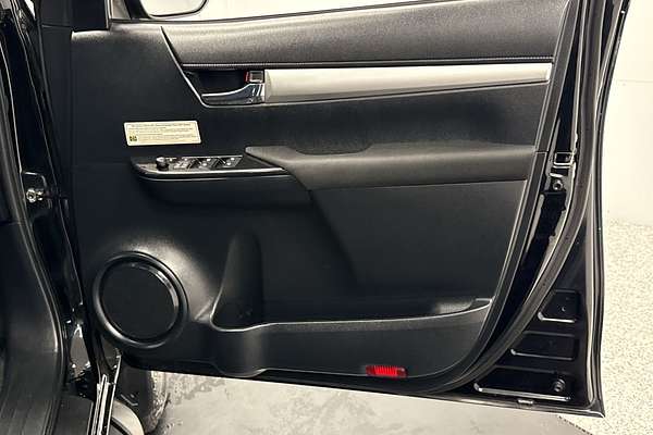 2020 Toyota Hilux SR5 GUN126R 4X4