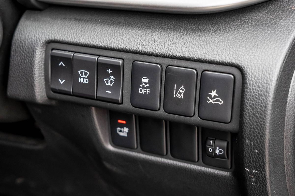 2022 Mitsubishi Eclipse Cross PHEV Exceed YB