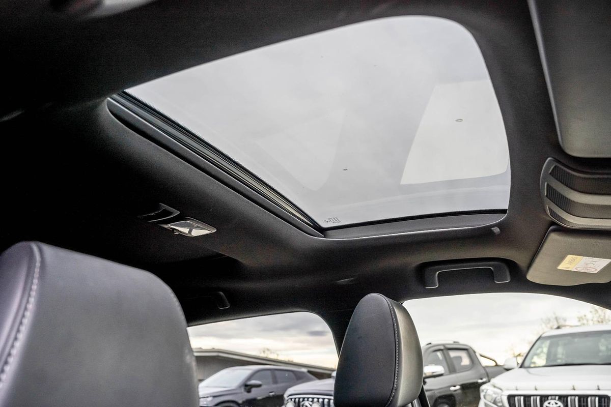 2022 Mitsubishi Eclipse Cross PHEV Exceed YB