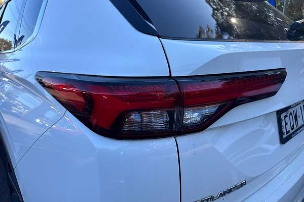 2021 Mitsubishi Outlander Exceed ZM