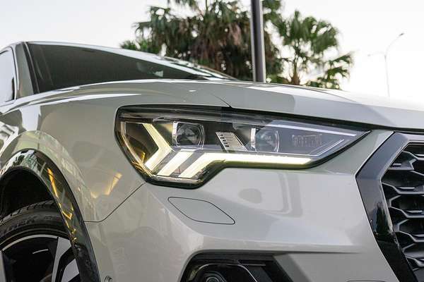 2021 Audi Q3 40 TFSI S line F3