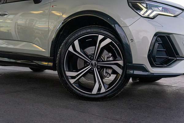 2021 Audi Q3 40 TFSI S line F3