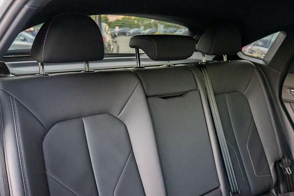 2021 Audi Q3 40 TFSI S line F3
