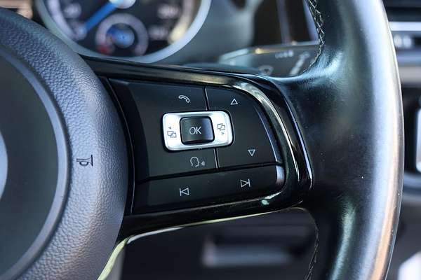 2016 Volkswagen Golf R 7