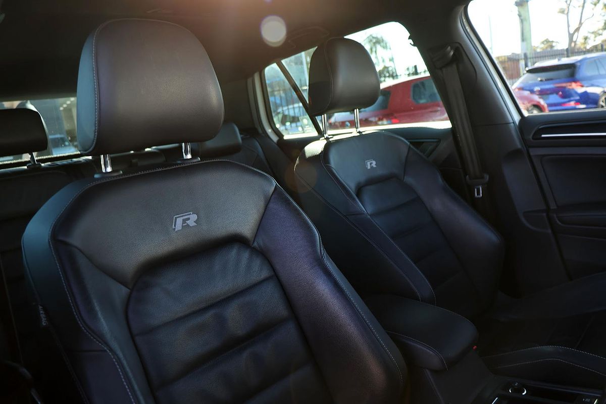 2016 Volkswagen Golf R 7