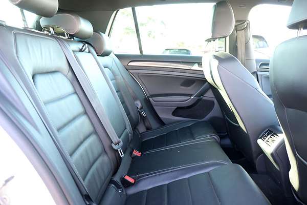 2016 Volkswagen Golf R 7