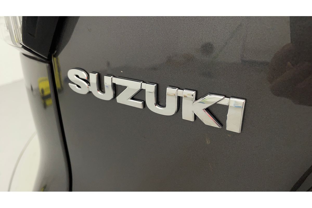 2023 Suzuki S-Cross GLX JYB