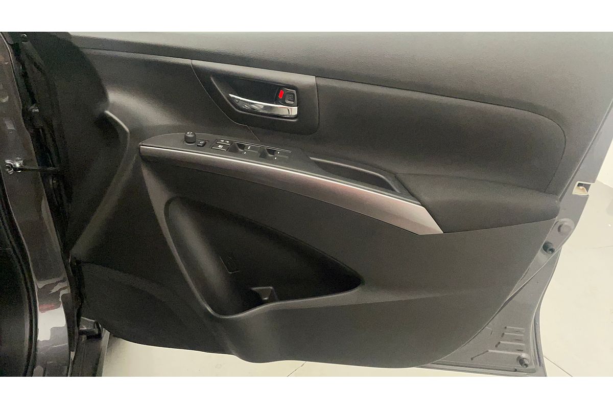 2023 Suzuki S-Cross GLX JYB
