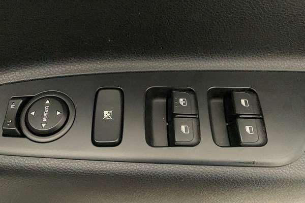 2022 Kia Stonic S YB