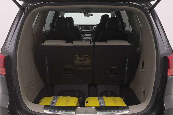 2018 Kia Carnival Platinum YP