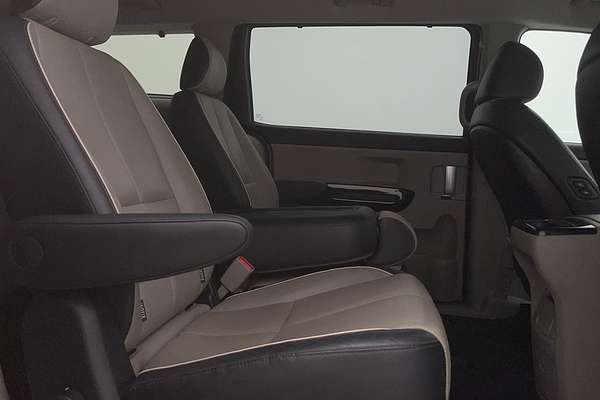 2018 Kia Carnival Platinum YP