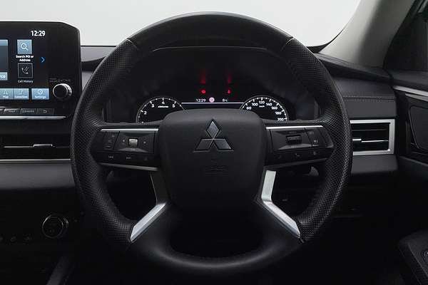2023 Mitsubishi Outlander Aspire ZM