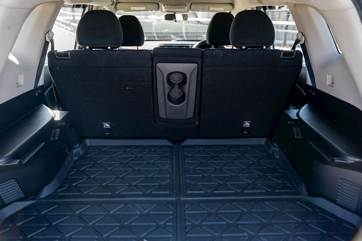 2015 Nissan X-TRAIL ST T32