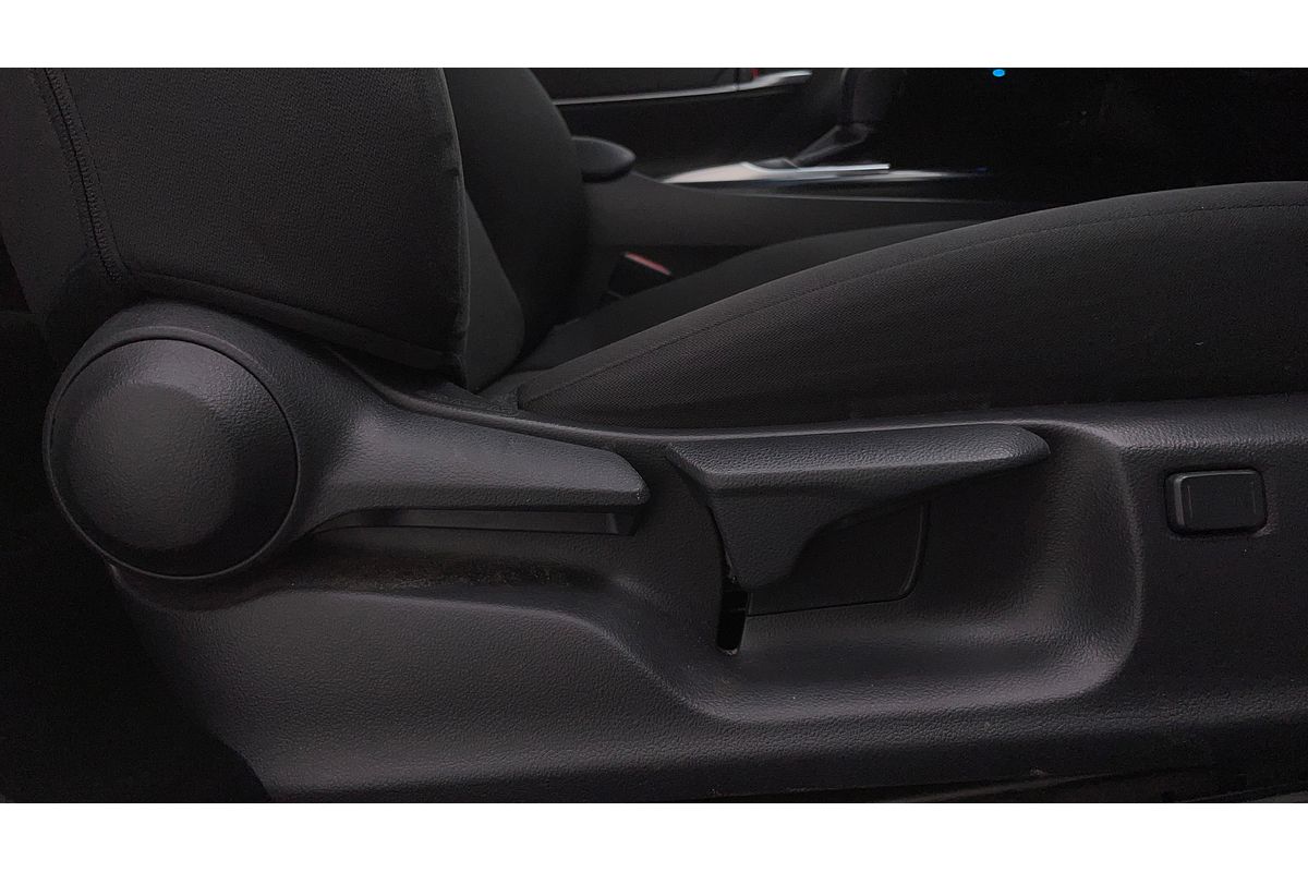 2020 Toyota Camry Ascent AXVH71R