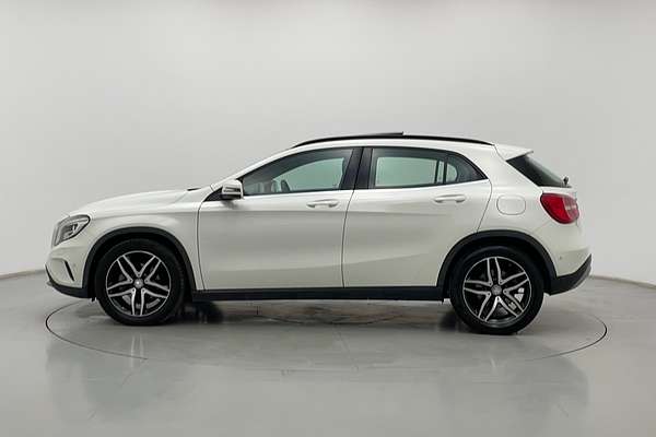 2016 Mercedes-Benz GLA-Class GLA180 X156