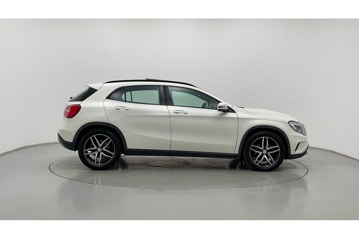 2016 Mercedes-Benz GLA-Class GLA180 X156