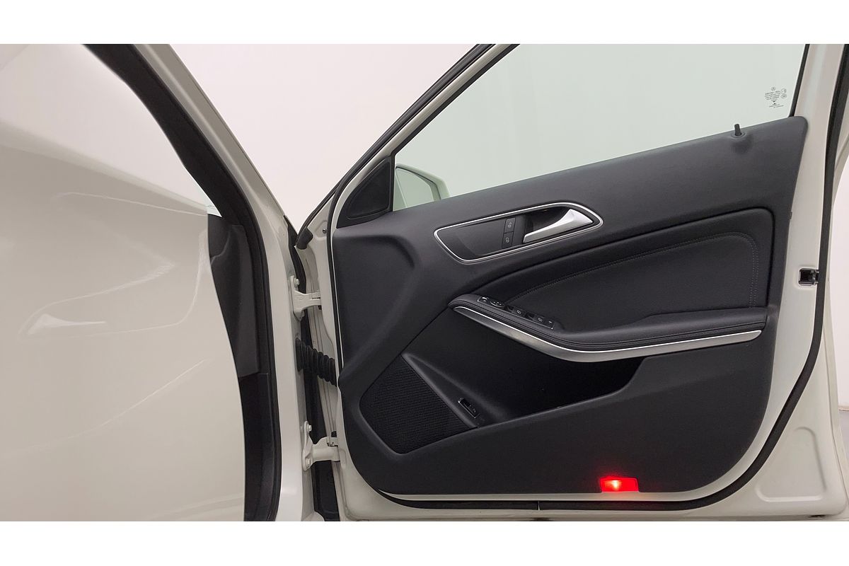 2016 Mercedes-Benz GLA-Class GLA180 X156