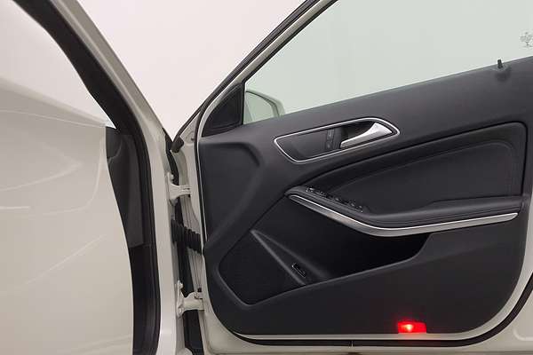 2016 Mercedes-Benz GLA-Class GLA180 X156