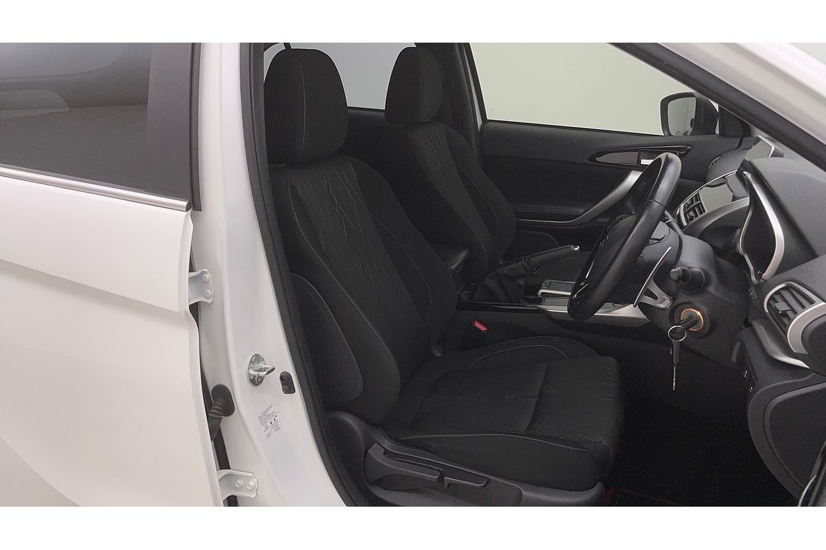 2019 Mitsubishi Eclipse Cross ES YA