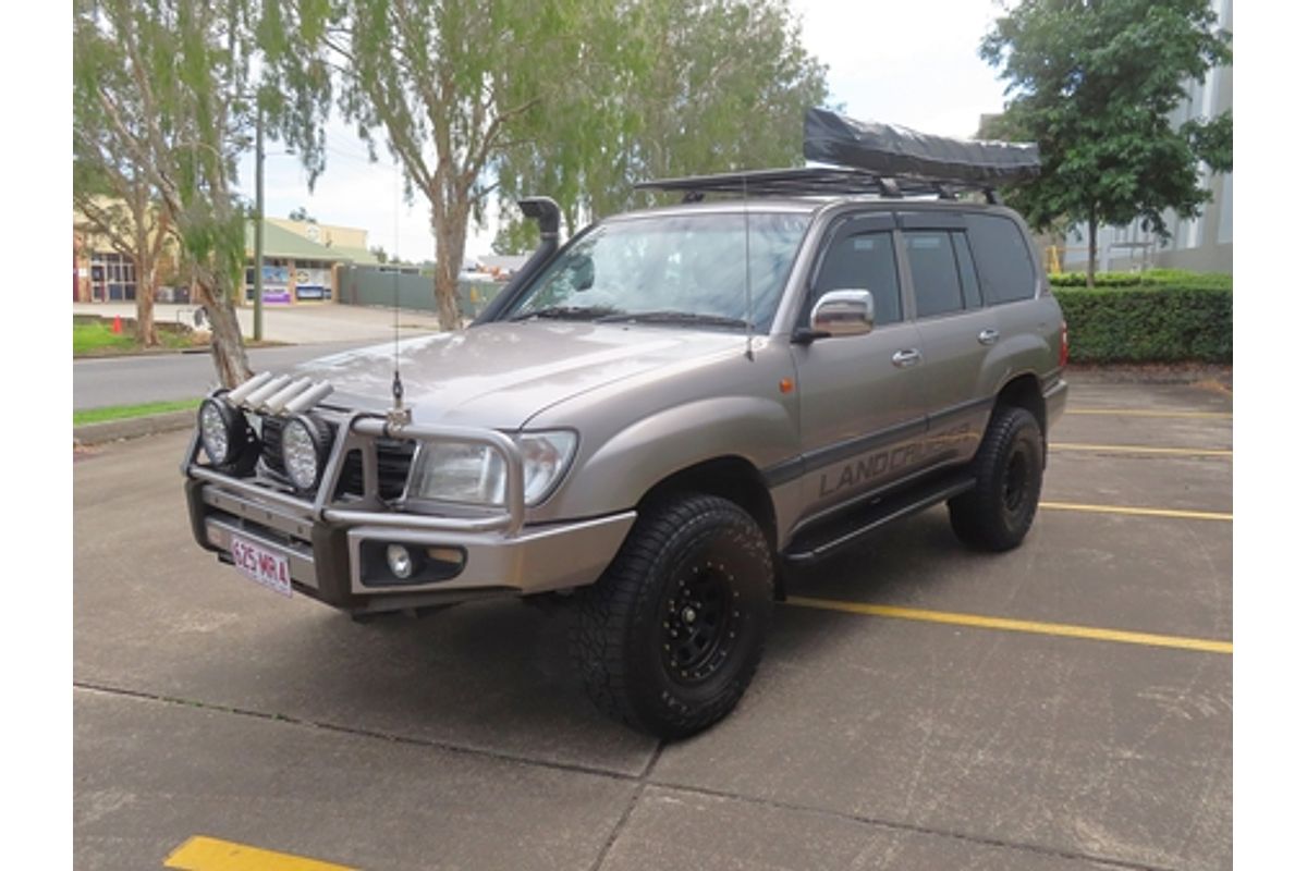 2004 Toyota Landcruiser GXL UZJ100R