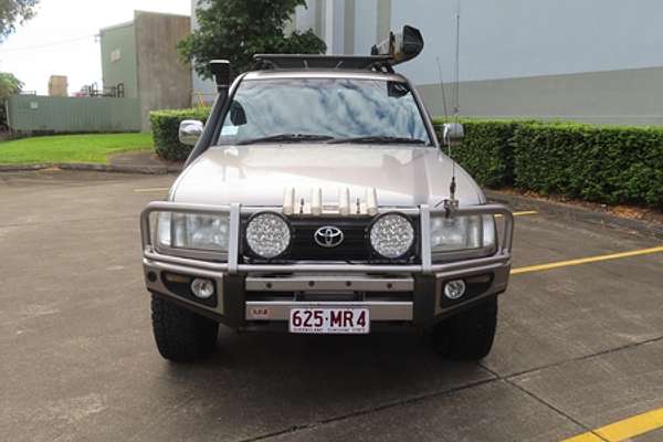 2004 Toyota Landcruiser GXL UZJ100R