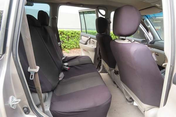 2004 Toyota Landcruiser GXL UZJ100R