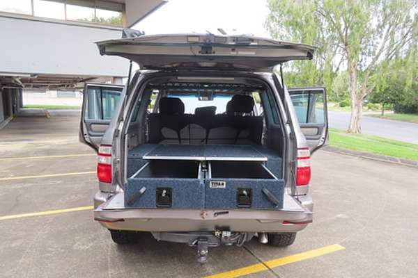 2004 Toyota Landcruiser GXL UZJ100R