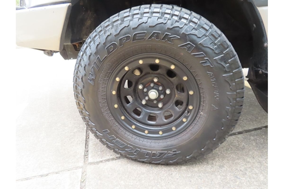 2004 Toyota Landcruiser GXL UZJ100R