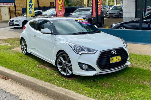 2015 Hyundai Veloster SR Turbo FS4 Series II