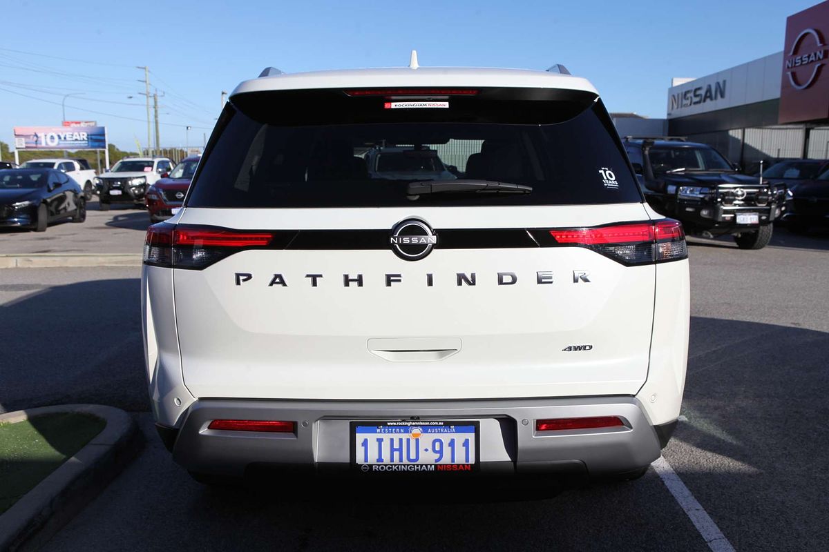 2023 Nissan Pathfinder Ti-L R53