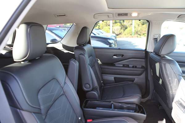 2023 Nissan Pathfinder Ti-L R53