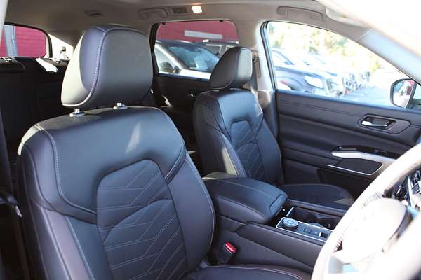 2023 Nissan Pathfinder Ti-L R53