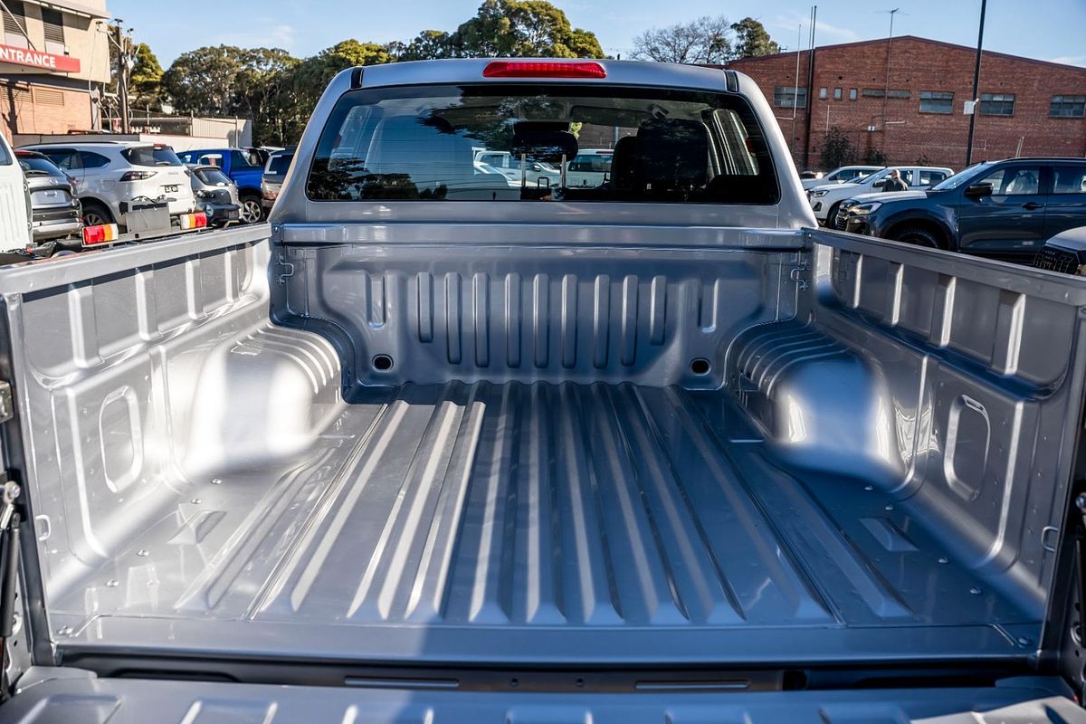 2025 Isuzu D-MAX SX High Ride Rear Wheel Drive
