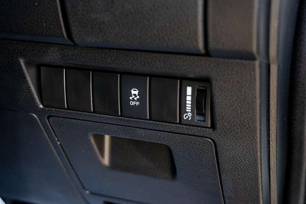 2025 Isuzu D-MAX SX 4X4