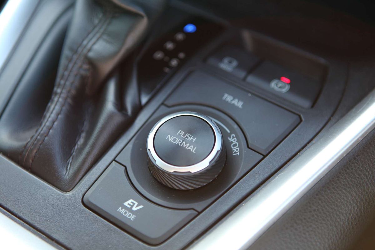 2020 Toyota RAV4 GX AXAH54R
