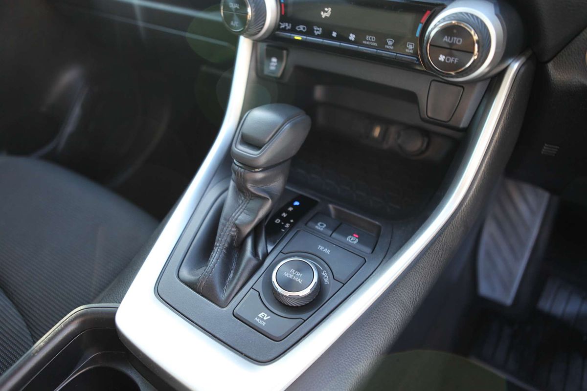 2020 Toyota RAV4 GX AXAH54R