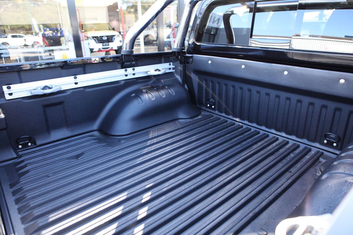2025 Nissan Navara ST-X D23 4X4